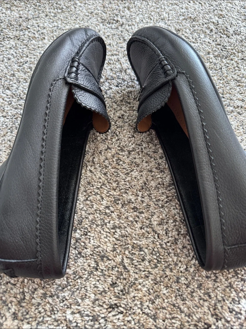 Coach Odette Black Pebbled Scalloped Penny Loafers Size 8.5 - Picture 7 of 10